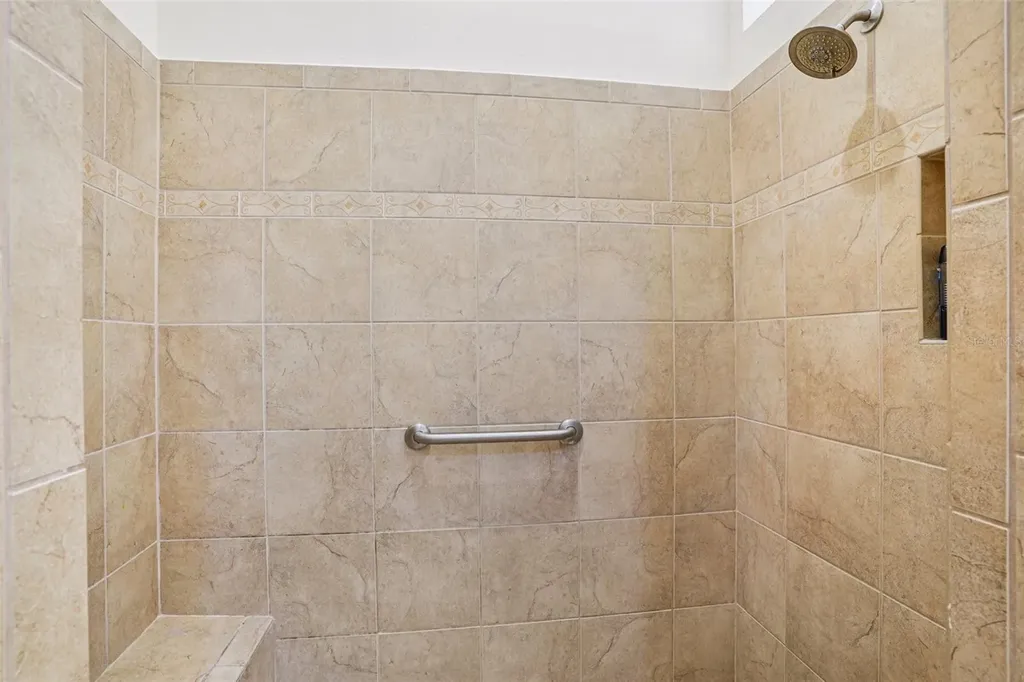 10063 Lake Miona Way Oxford FL 34484