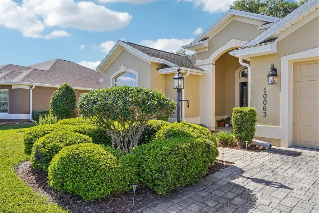 10063 Lake Miona Way Oxford FL 34484