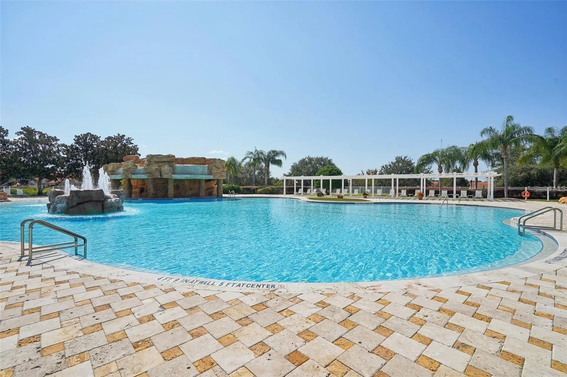 10063 Lake Miona Way Oxford FL 34484