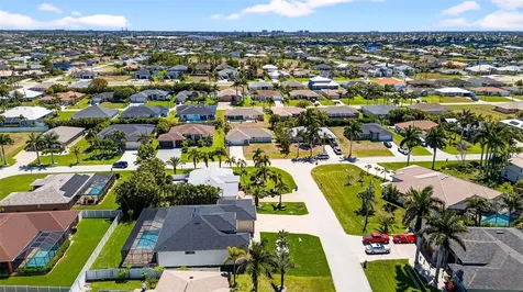 2551 SW 26th Place Cape Coral FL 33914