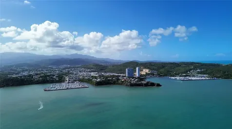 7H Cond. Isleta Marina II Fajardo PR 00738