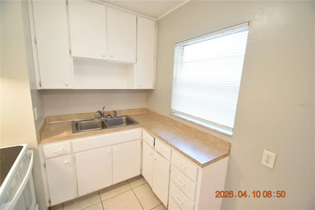 10922 N Hyacinth Avenue Tampa FL 33612