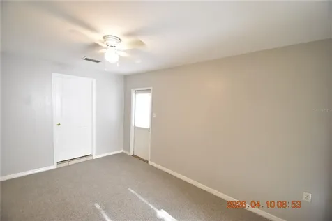 10922 N Hyacinth Avenue Tampa FL 33612