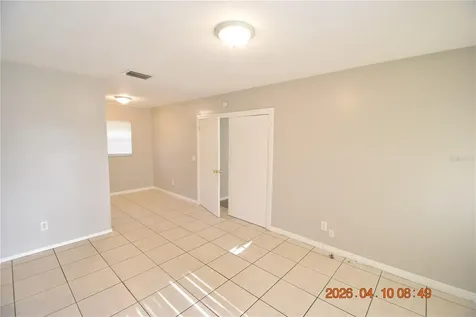 10922 N Hyacinth Avenue Tampa FL 33612