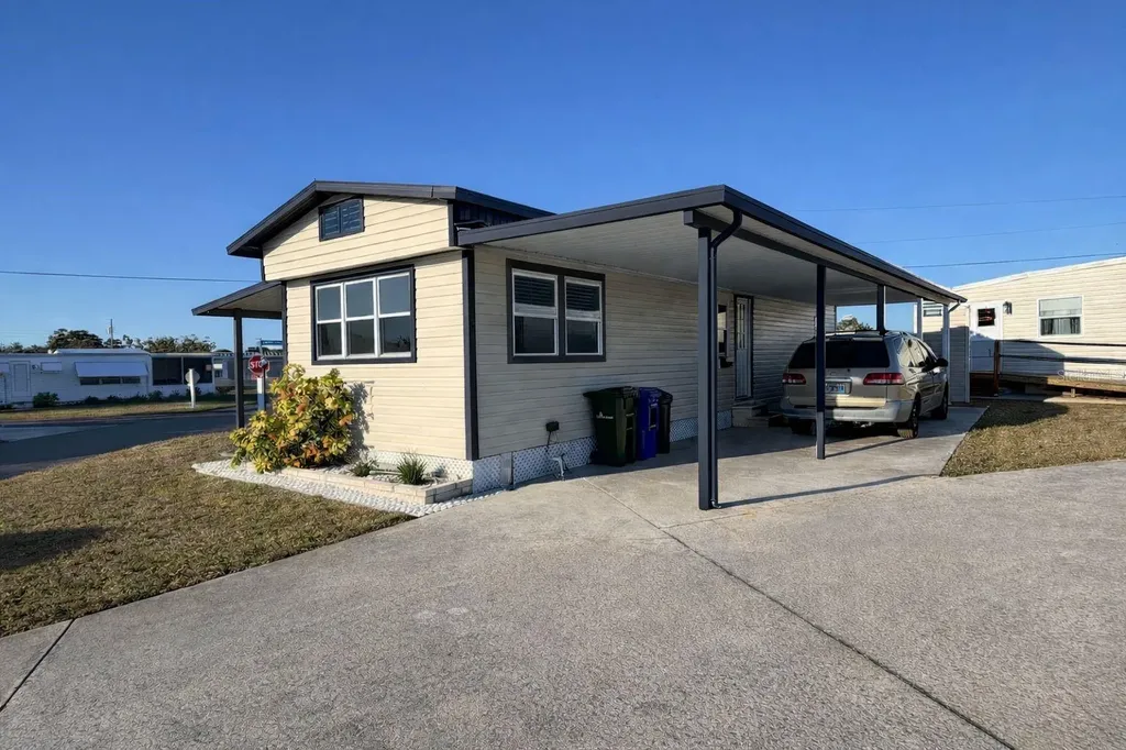 3901 Bahia Vista Street Sarasota FL 34232