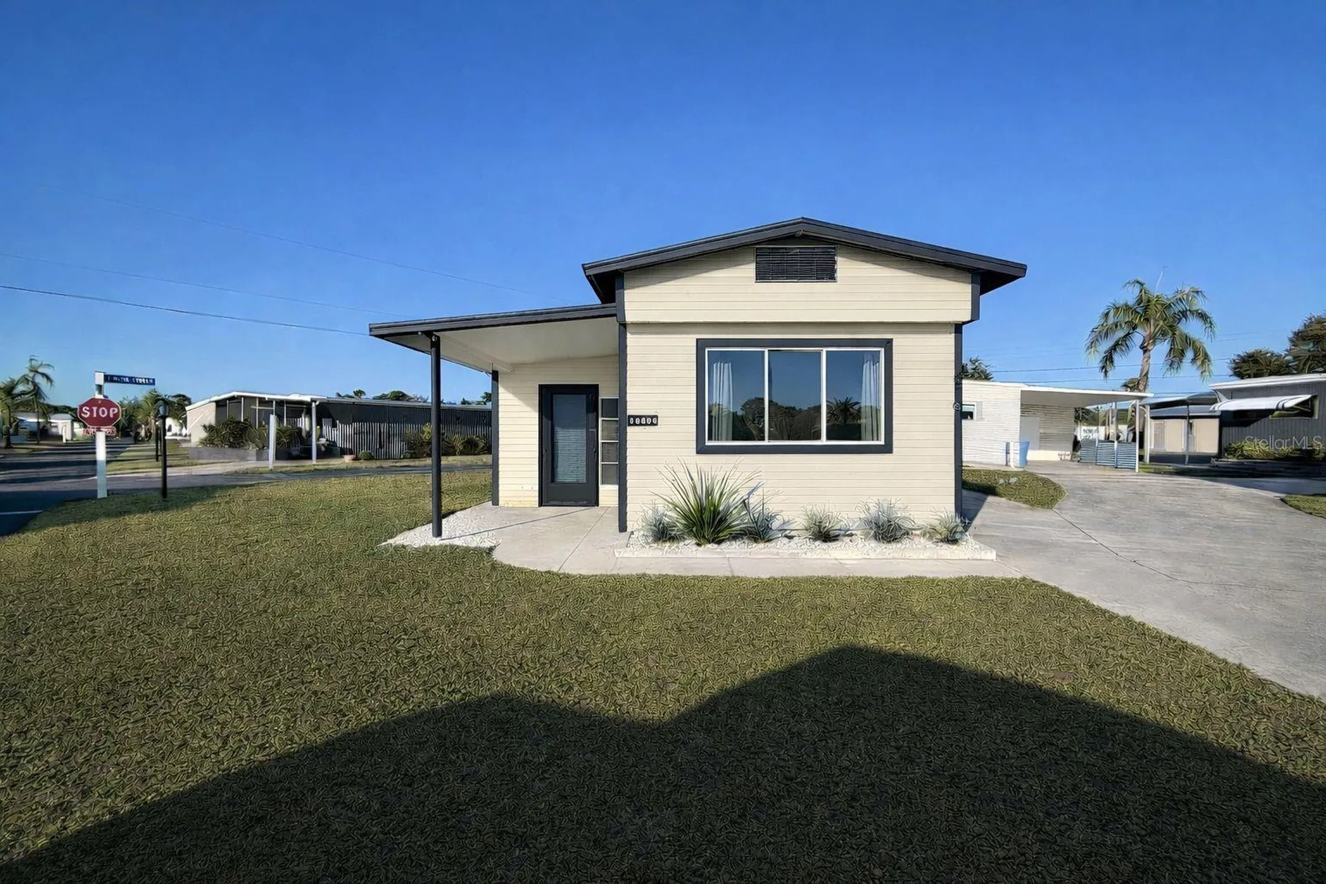 3901 Bahia Vista Street Sarasota FL 34232