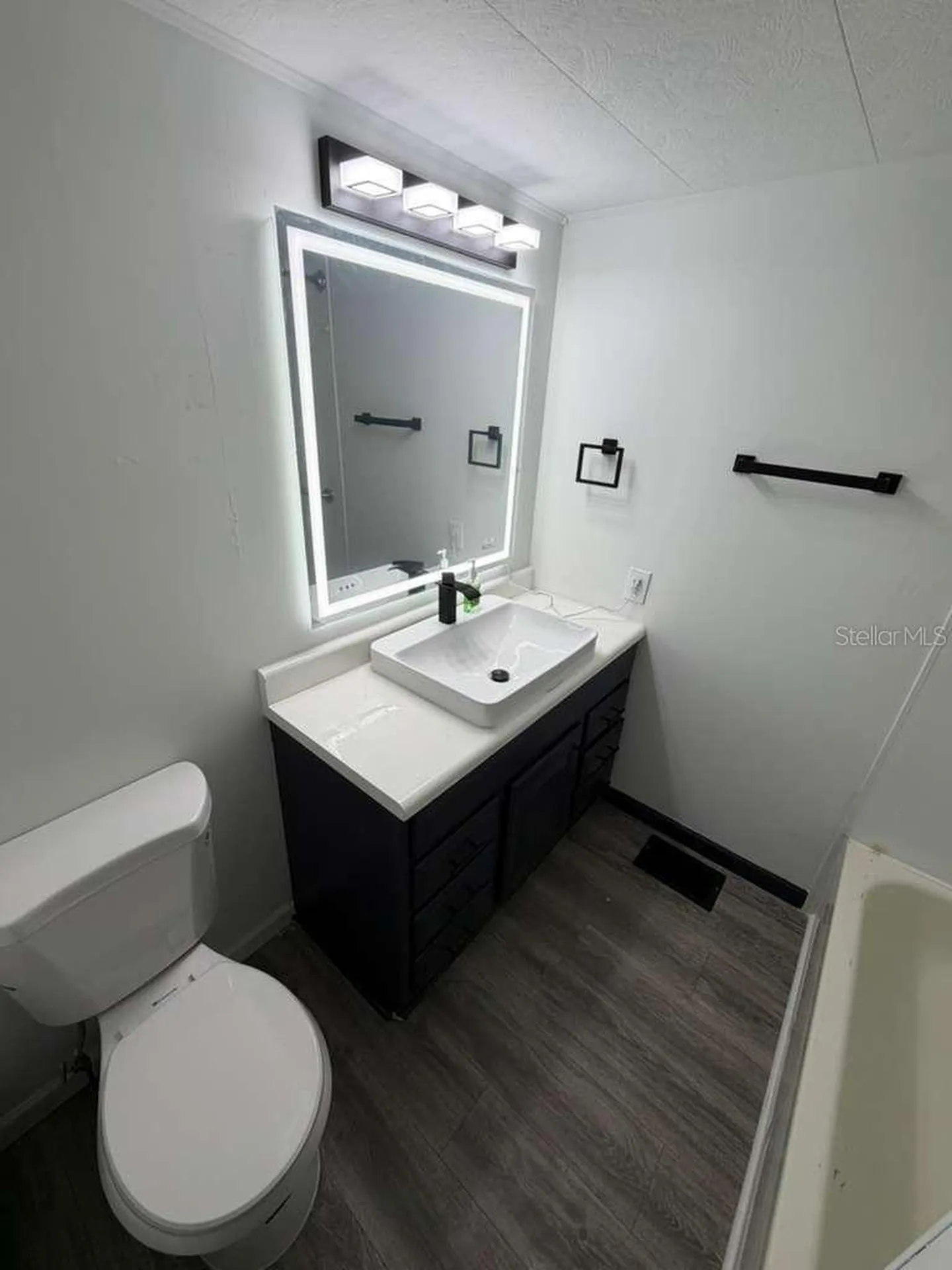 3901 Bahia Vista Street Sarasota FL 34232