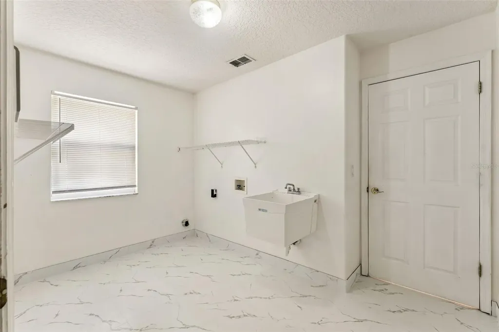 2205 Wintermere Pointe Drive Winter Garden FL 34787