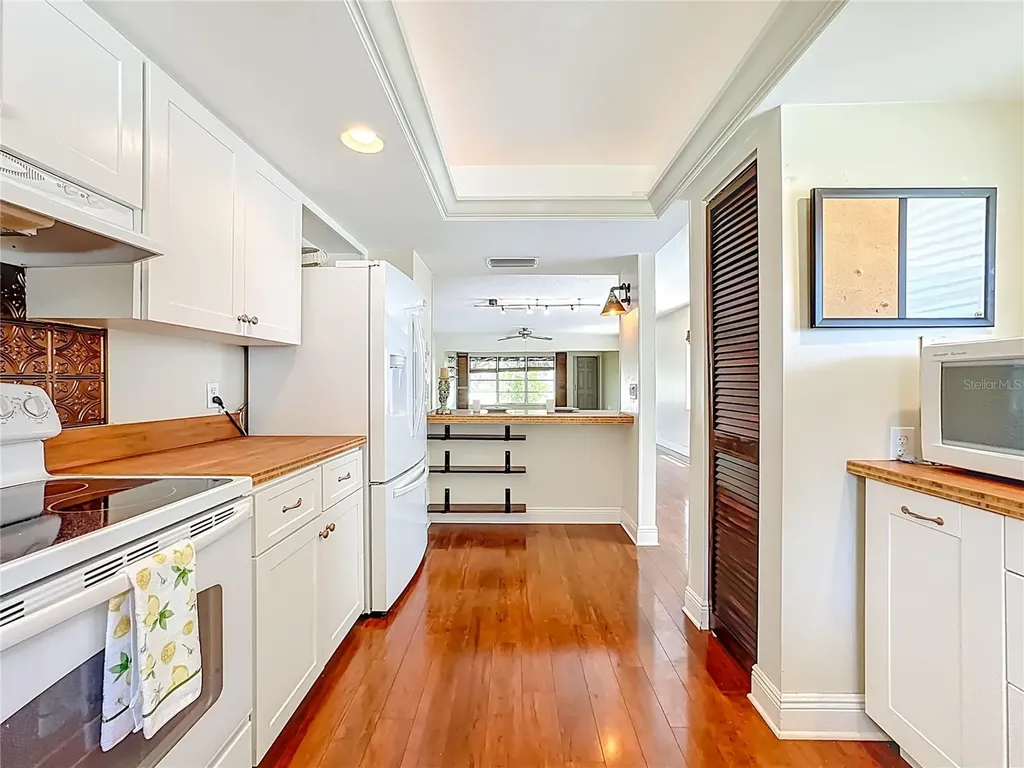 4523 W Independence Drive Bradenton FL 34210