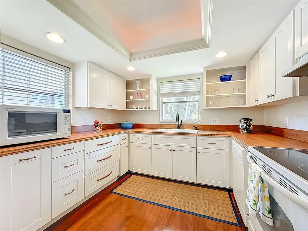 4523 W Independence Drive Bradenton FL 34210