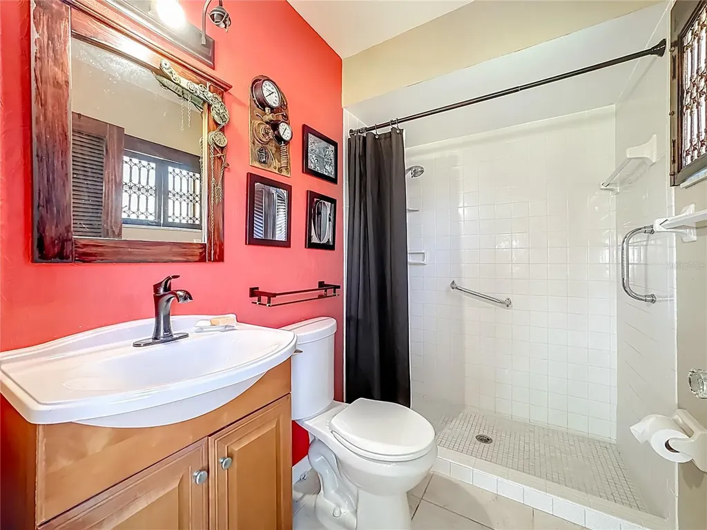 4523 W Independence Drive Bradenton FL 34210
