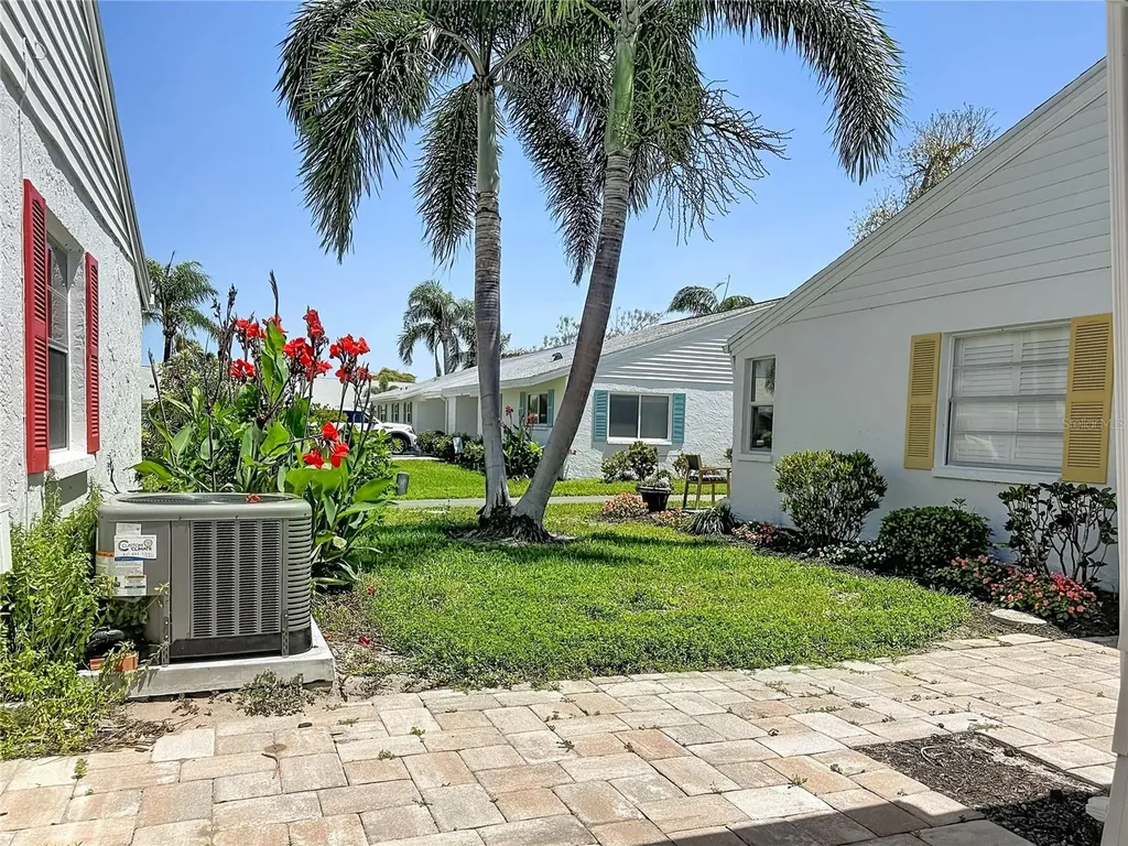 4523 W Independence Drive Bradenton FL 34210