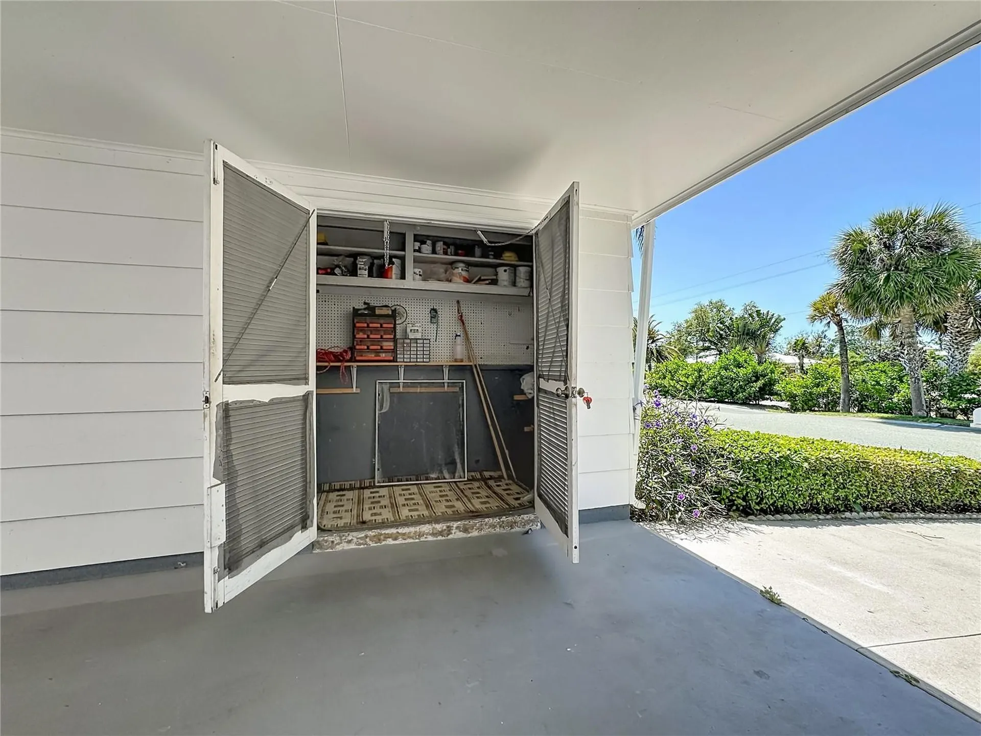 4523 W Independence Drive Bradenton FL 34210