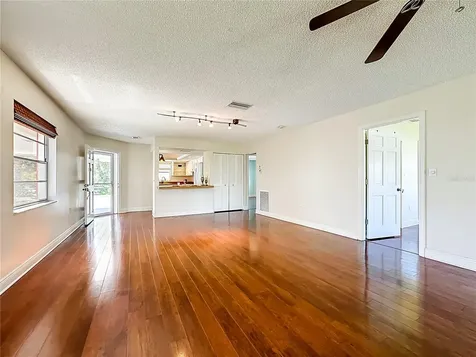 4523 W Independence Drive Bradenton FL 34210