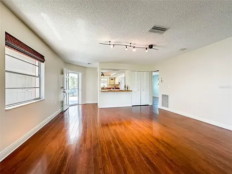 4523 W Independence Drive Bradenton FL 34210