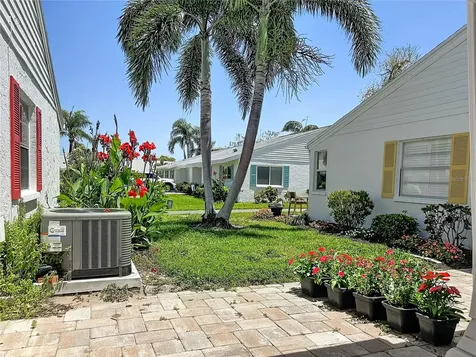 4523 W Independence Drive Bradenton FL 34210
