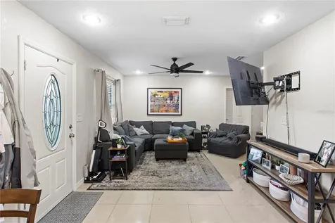 4215 W Bay Vista Avenue Tampa FL 33611