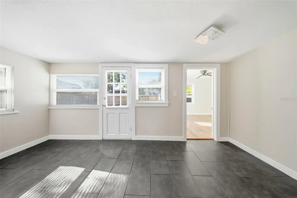 2010 30th Ave North Avenue N St Petersburg FL 33713