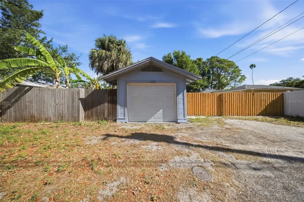 2010 30th Ave North Avenue N St Petersburg FL 33713