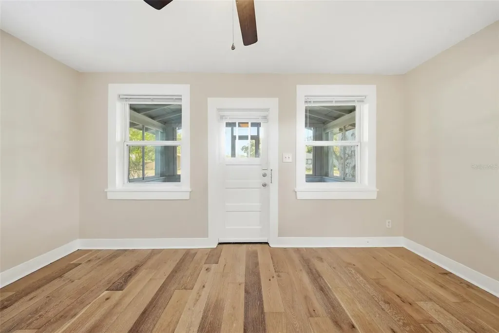 2010 30th Ave North Avenue N St Petersburg FL 33713
