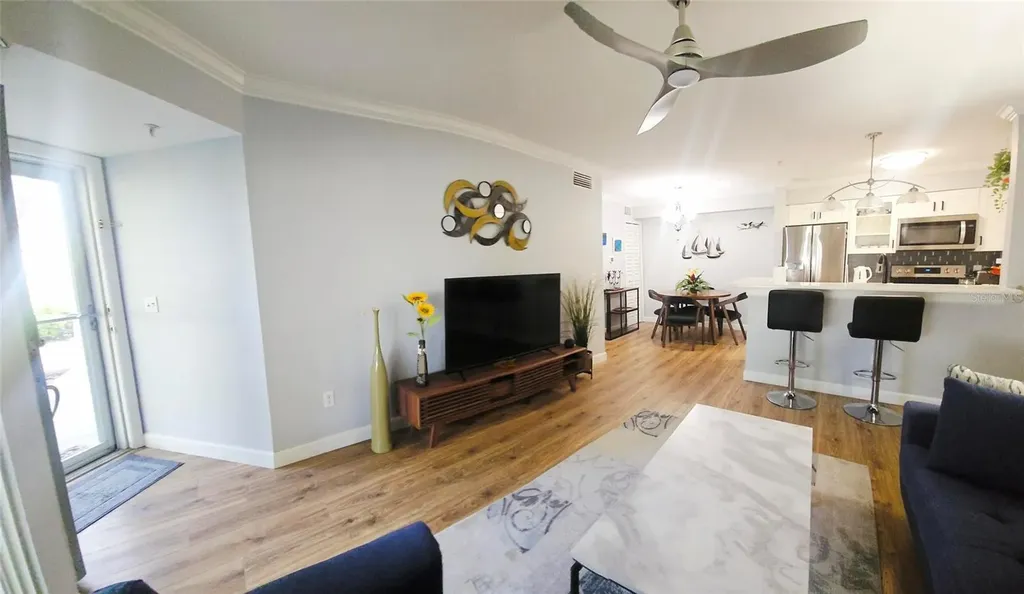850 S Tamiami Trail Sarasota FL 34236