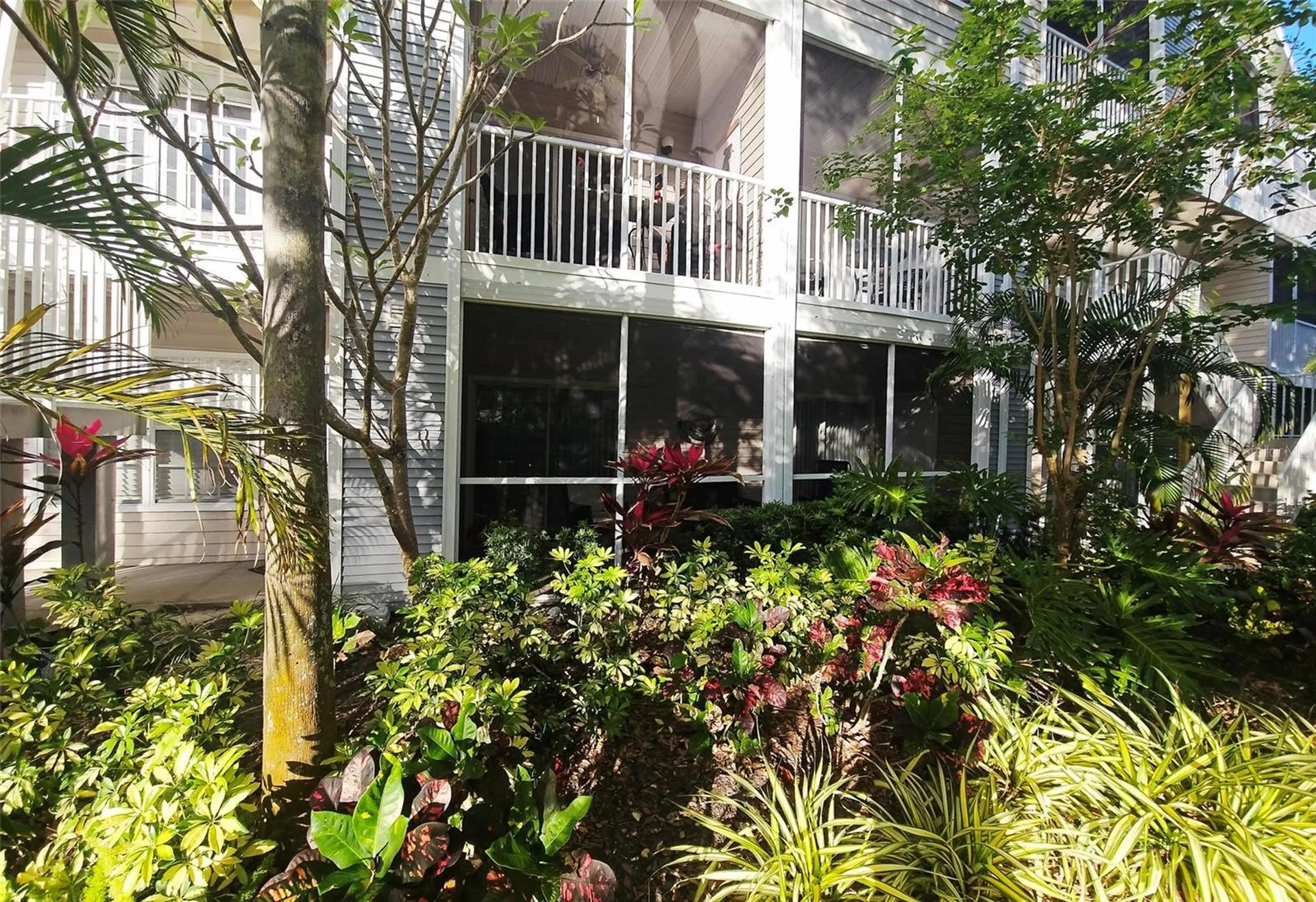 850 S Tamiami Trail Sarasota FL 34236