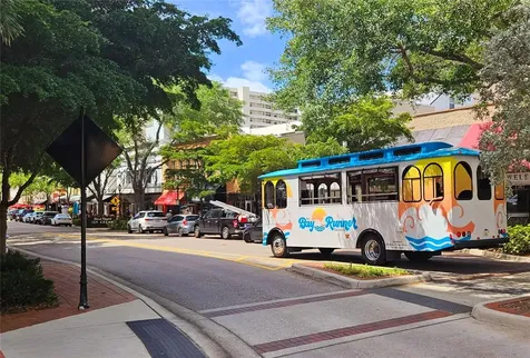 850 S Tamiami Trail Sarasota FL 34236