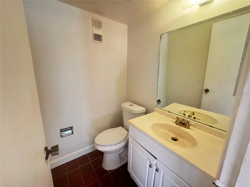 5917 Village Circle Orlando FL 32822