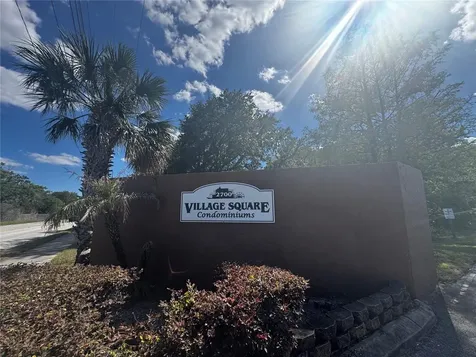 5917 Village Circle Orlando FL 32822