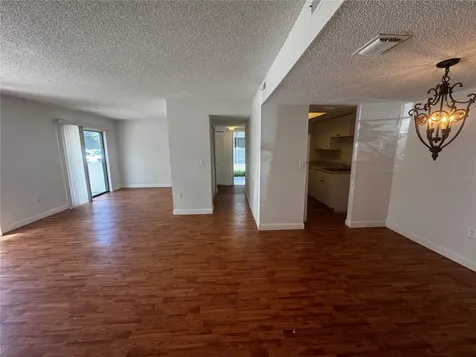 5917 Village Circle Orlando FL 32822
