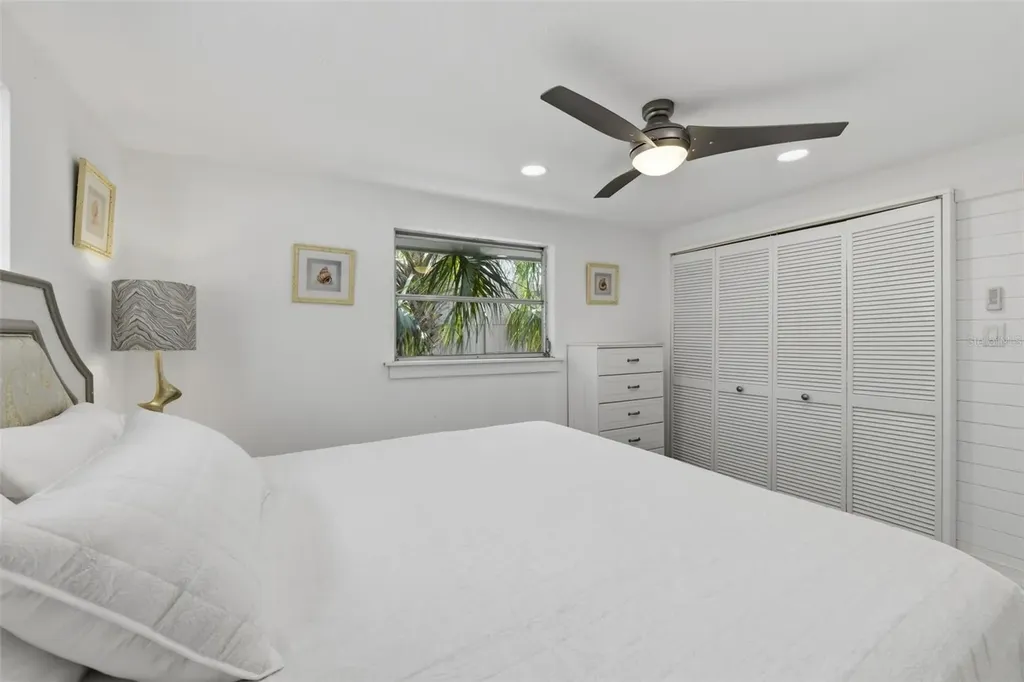 8456 Midnight Pass Road Sarasota FL 34242