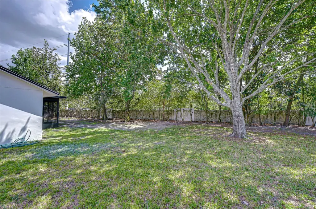14902 Southfork Drive Tampa FL 33624