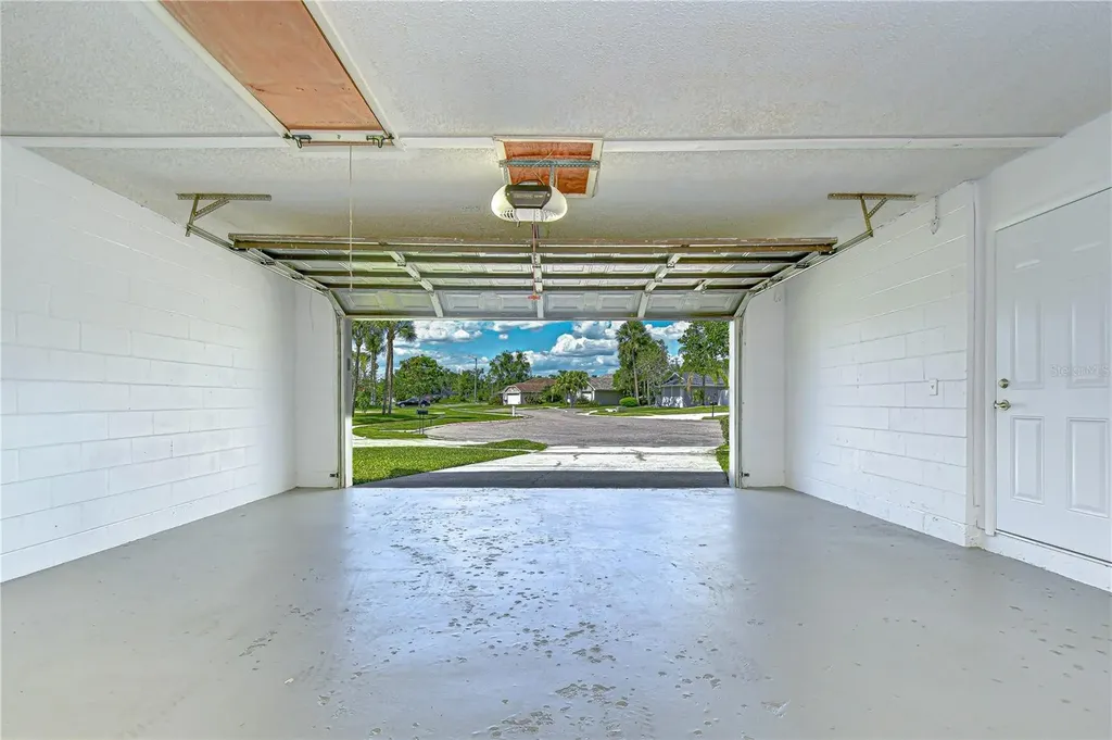 14902 Southfork Drive Tampa FL 33624