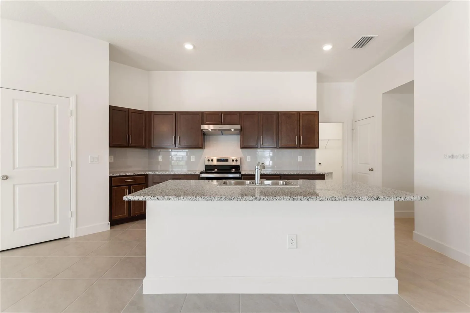 9239 Westside Hills Drive Davenport FL 33896