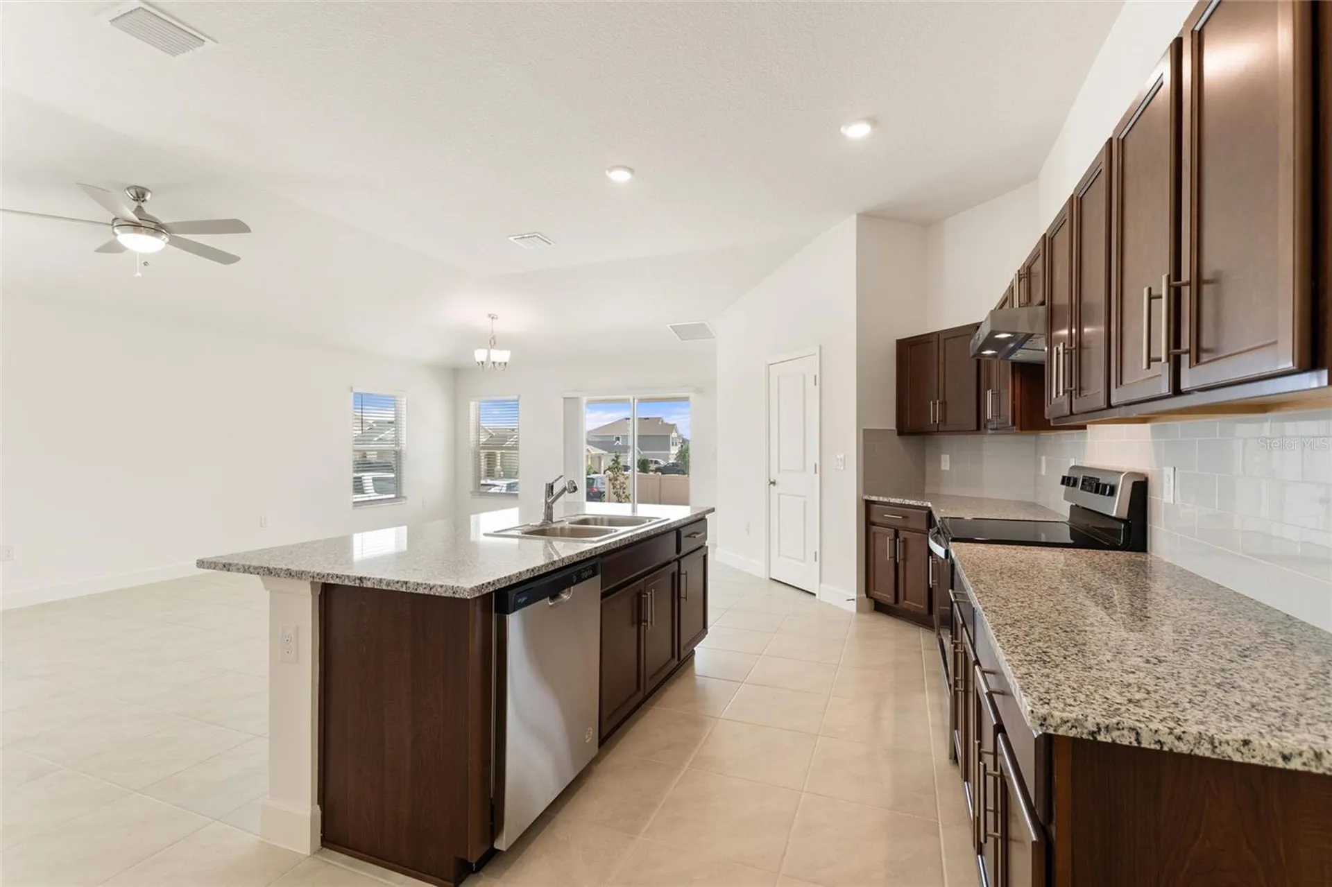 9239 Westside Hills Drive Davenport FL 33896