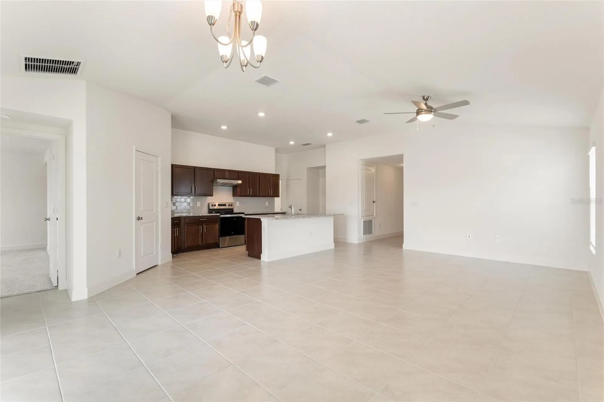 9239 Westside Hills Drive Davenport FL 33896