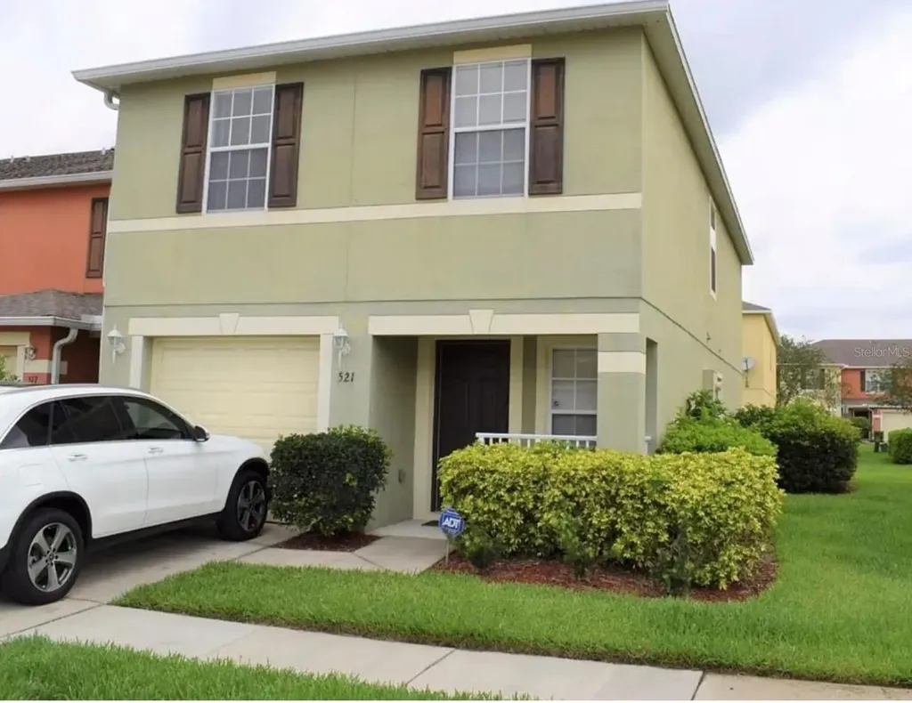 521 Cresting Oak Circle Orlando FL 32824