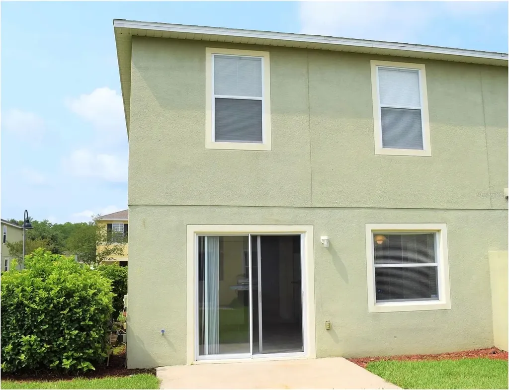 521 Cresting Oak Circle Orlando FL 32824