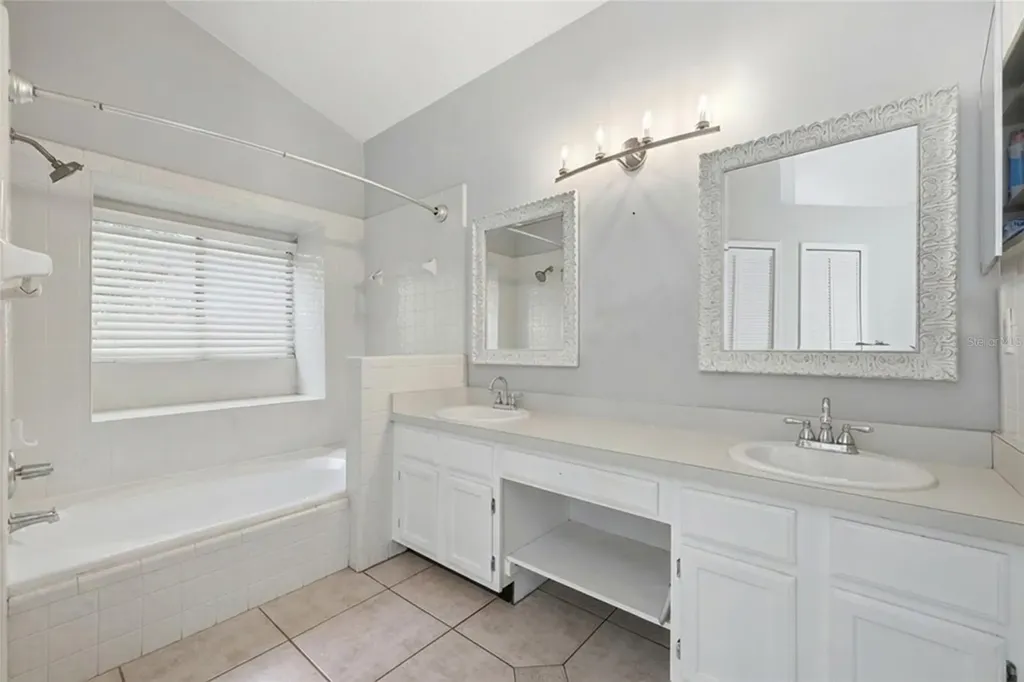 4609 Tiffany Woods Circle Oviedo FL 32765