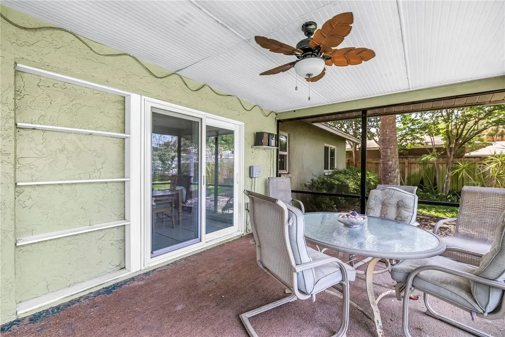 7249 56th Avenue N St Petersburg FL 33709