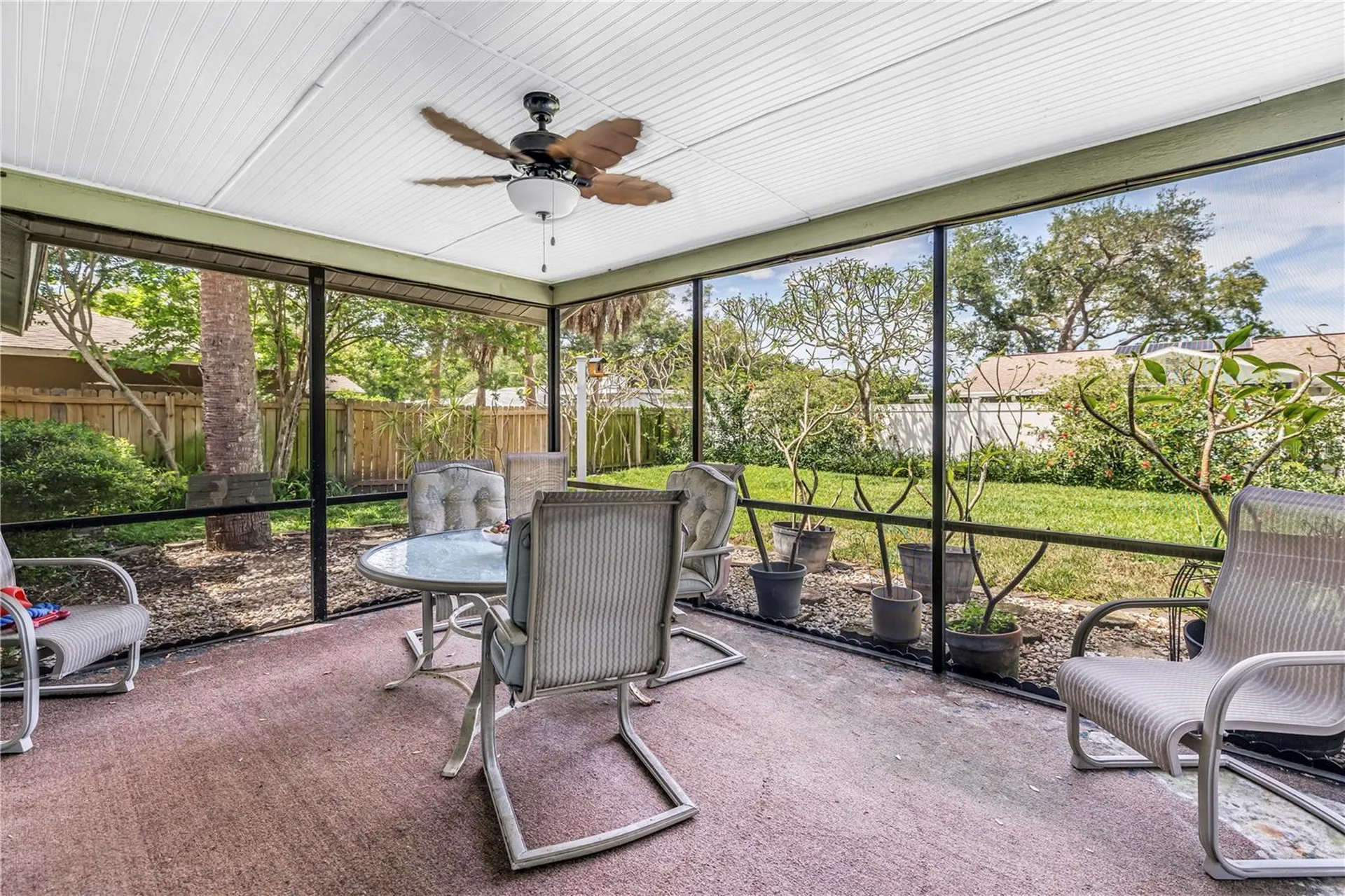 7249 56th Avenue N St Petersburg FL 33709
