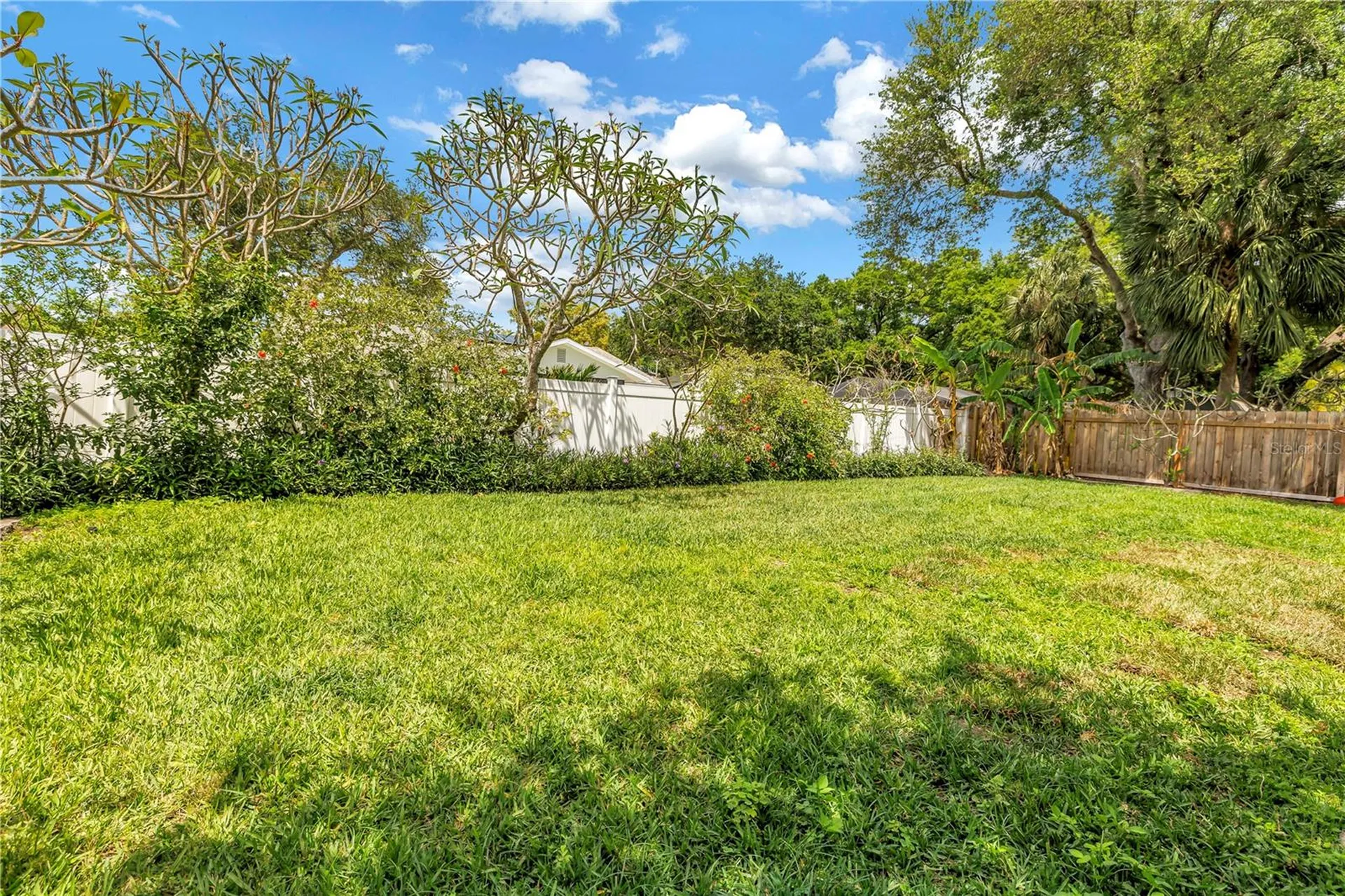 7249 56th Avenue N St Petersburg FL 33709