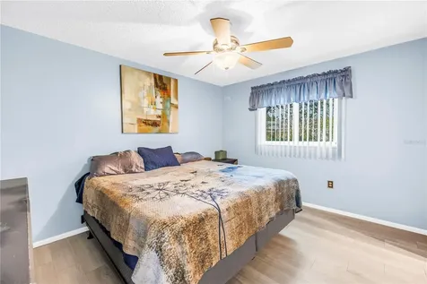 7249 56th Avenue N St Petersburg FL 33709