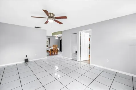 7249 56th Avenue N St Petersburg FL 33709