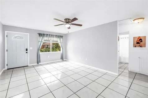 7249 56th Avenue N St Petersburg FL 33709