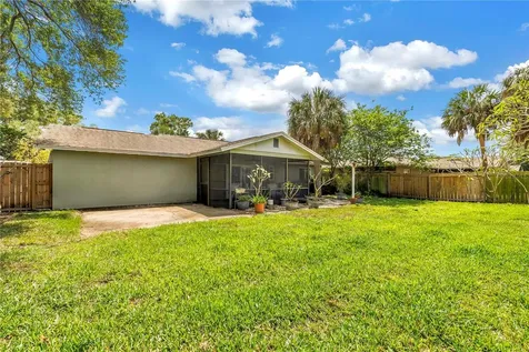 7249 56th Avenue N St Petersburg FL 33709