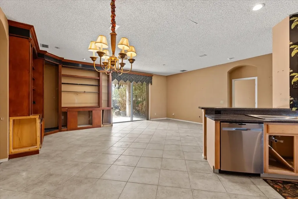 13853 Sunshowers Circle Orlando FL 32828