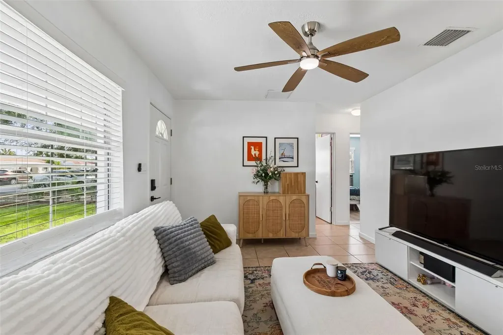 4224 W Bay Vista Avenue Tampa FL 33611