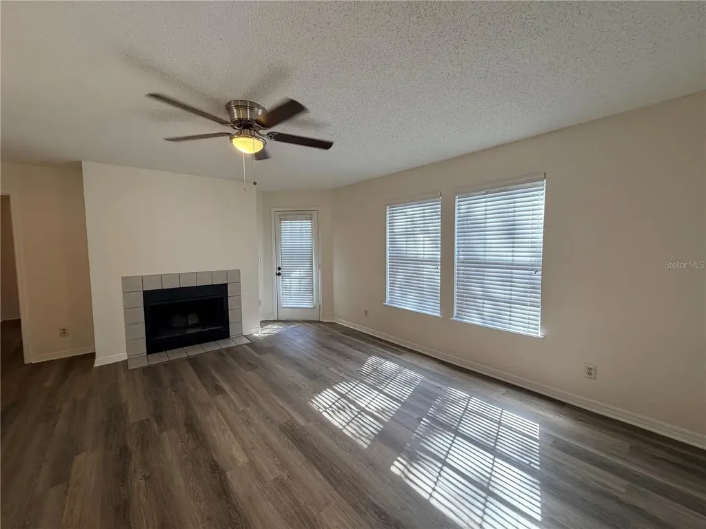 5986 Westgate Drive Orlando FL 32835
