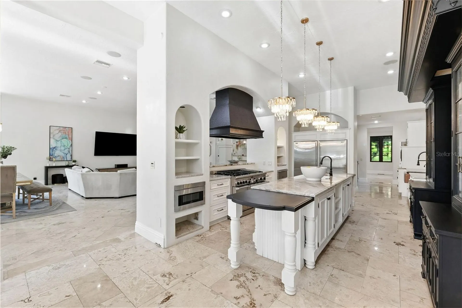 4555 W Swann Avenue Tampa FL 33609